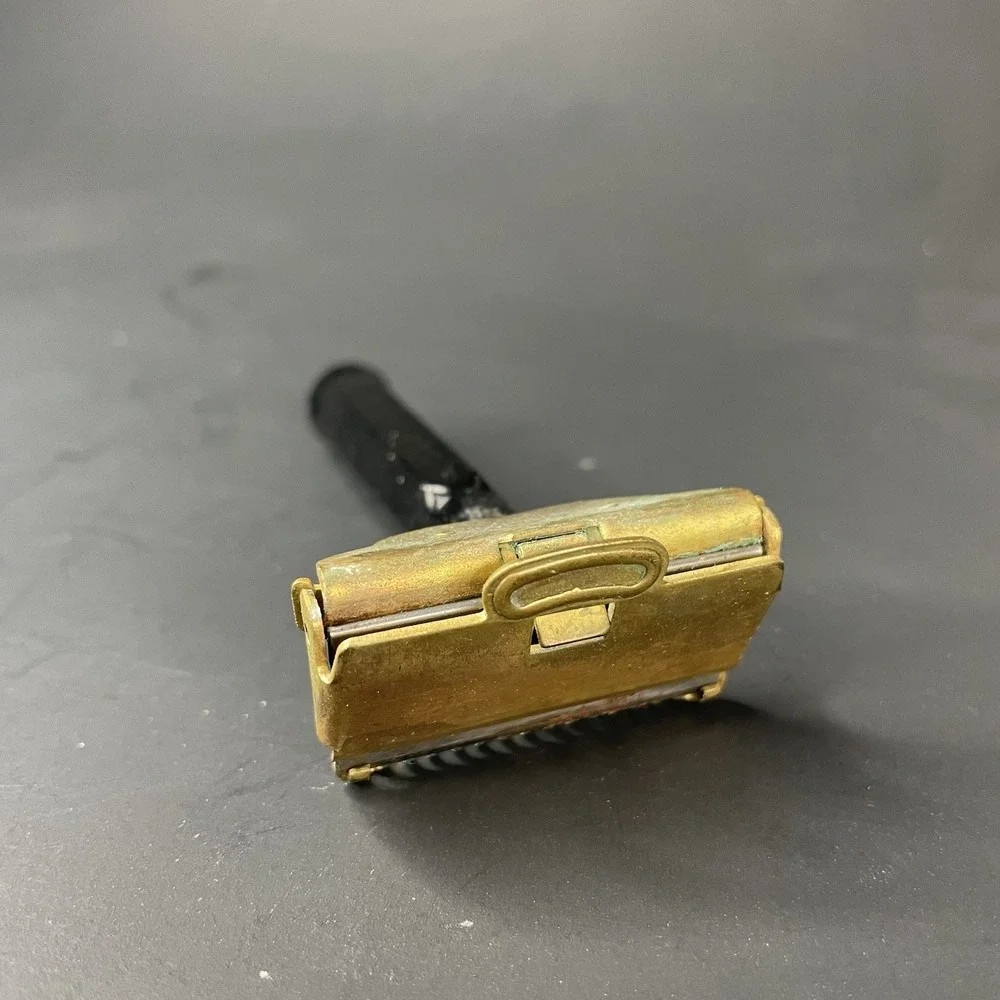 VINTAGE GEM JUNIOR SAFETY RAZOR IN ORIGINAL BOX The Parade Black Gold Tone‎